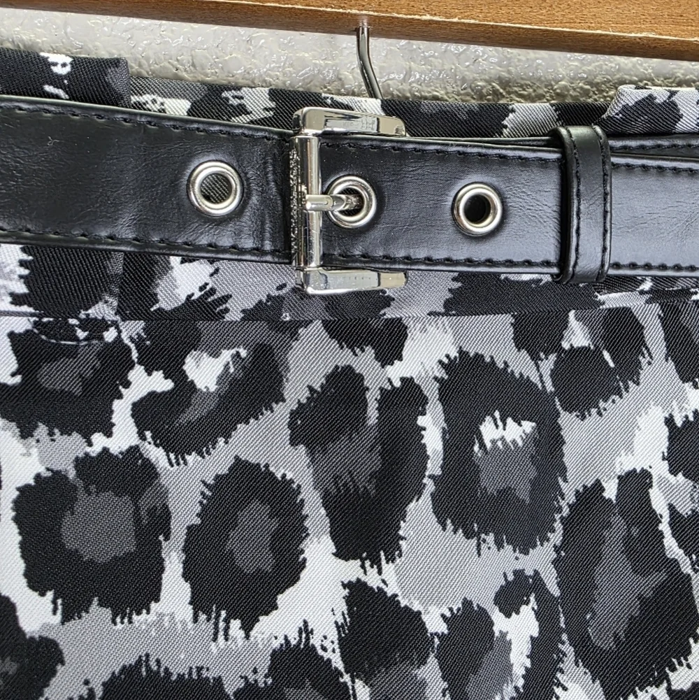 Michael Kors Womens Leopard‎ Animal Print Lined Pencil Skirt Buckle Slit Size 8